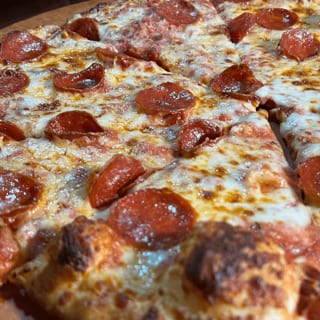 28" Giant Cheese or Pepperoni Pizza