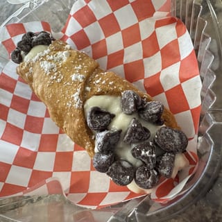 Large Cannoli